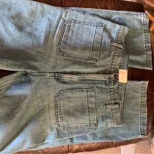 Doen Maritime 28 ( or trade for 29)